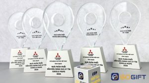 Đặt làm cúp vinh danh HCM chất lượng, giá rẻ