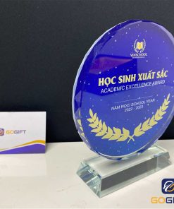 Kỷ niệm chương vinh danh học sinh xuất sắc Vinschool