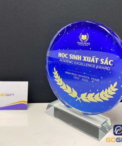 Kỷ niệm chương vinh danh học sinh xuất sắc tại Gogift