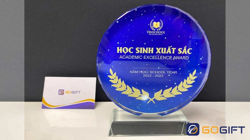 Cúp vinh danh học sinh giỏi, học sinh tốt nghiệp 2026