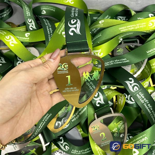 Huy chương Vietcombank gắn kết