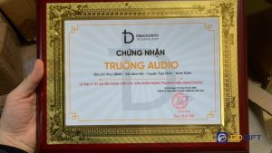 Cách viết nội dung trên bảng vinh danh sao cho ý nghĩa và trang trọng