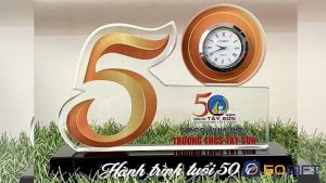 39+ Mẫu bộ số pha lê để bàn làm kỷ niệm độc đáo, ý nghĩa 2026