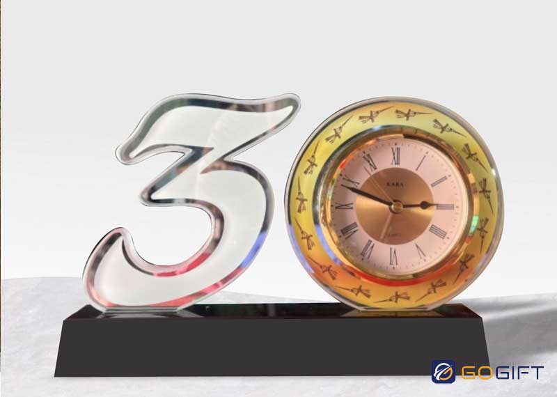 Đảm bảo xác định rõ ngân sách trước khi đặt làm bộ số kỷ niệm
